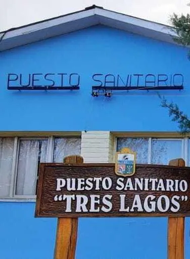 tres Lagos