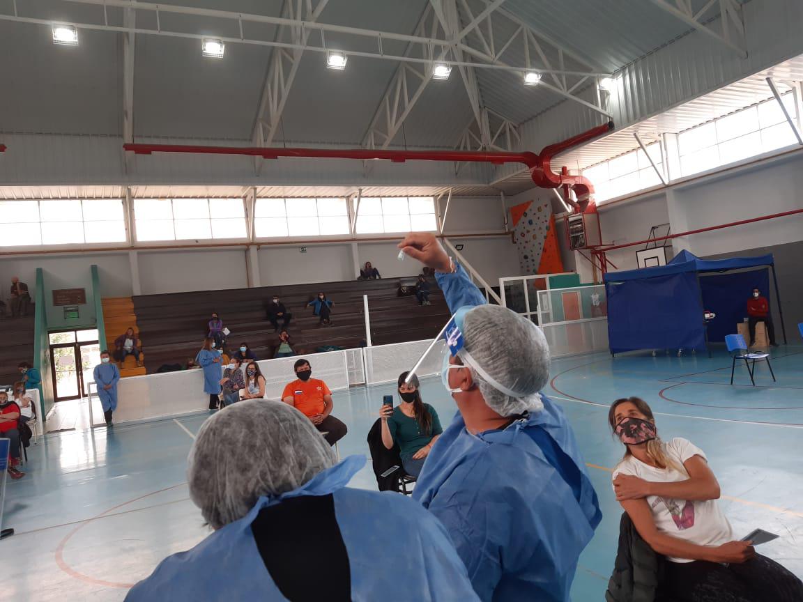 vacuna docentes en Chalten 03