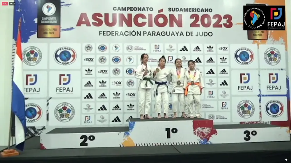 Martina Serra Vargas 3era Podio Sudamericano Paraguay Agosto 2023.jpg Foto de adentro