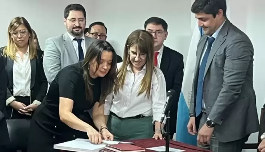 20230821212319_veronica-zuvic