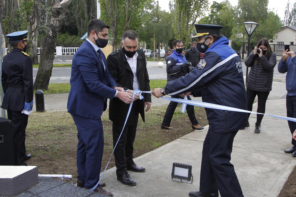 20201229_MG_MURO_POLICIA_