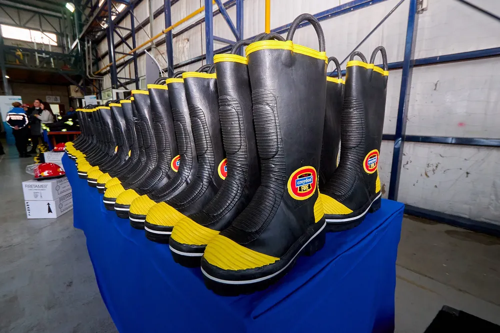 20230529_AK_Entrega_equipamiento__Bomberos_San_Benito_20