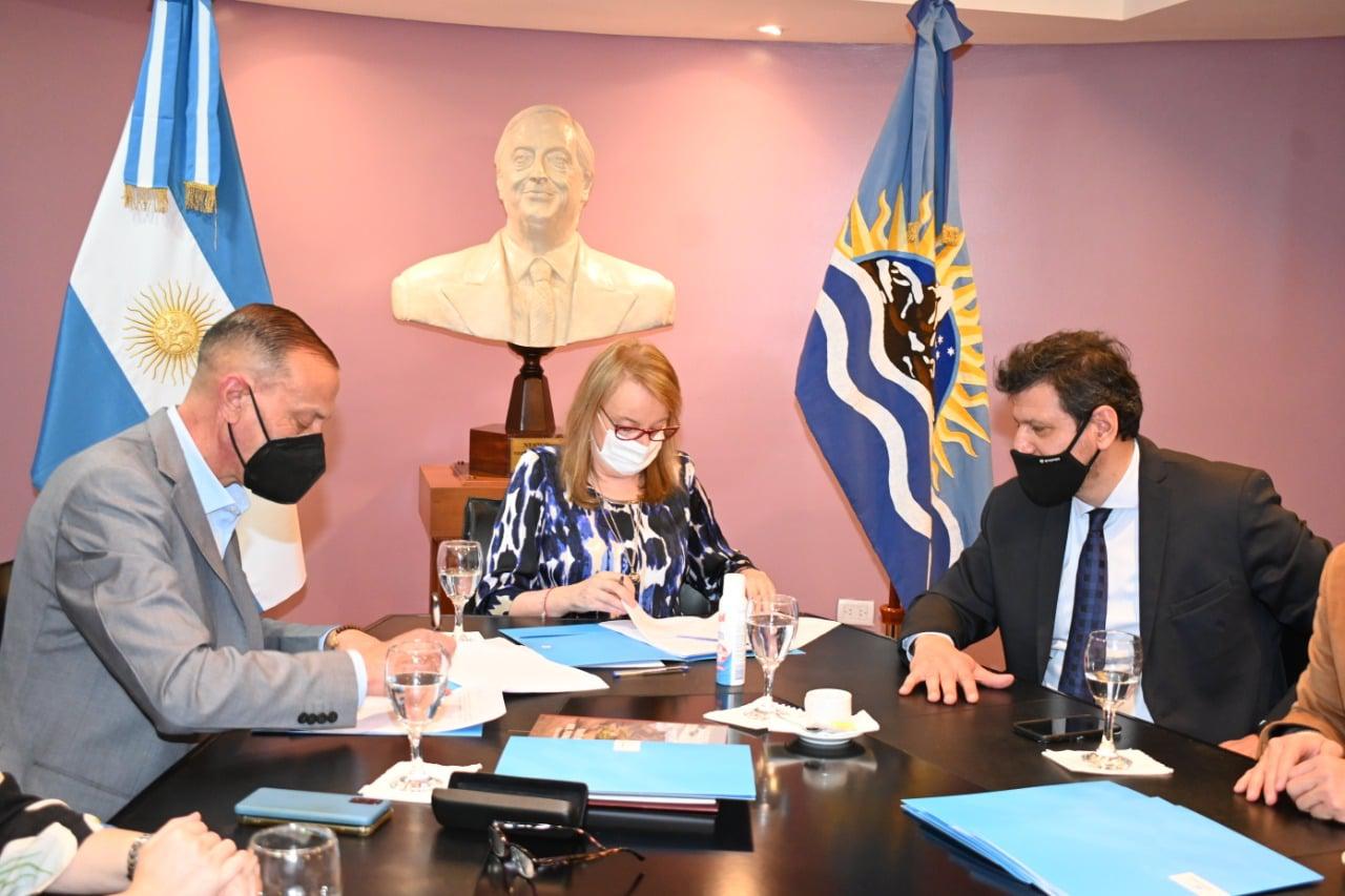 firma convenio con vialidad