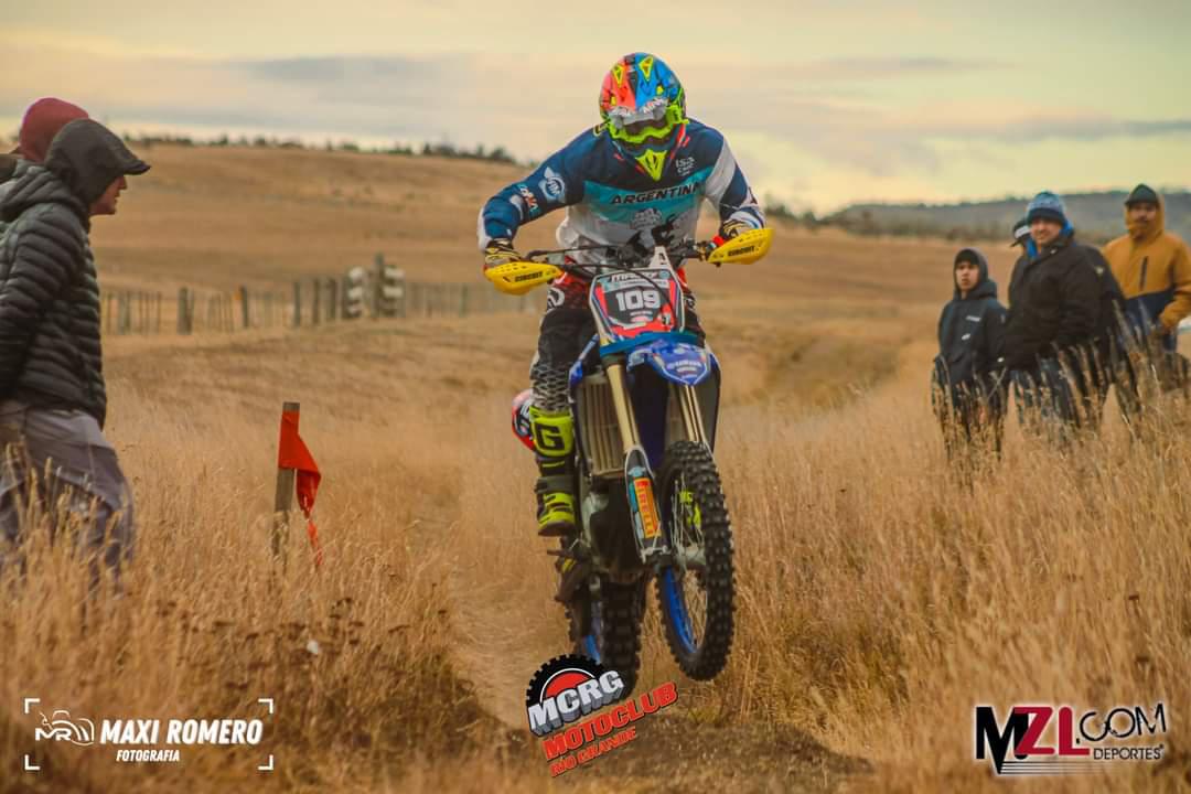 Mauricio Fernández en carrera