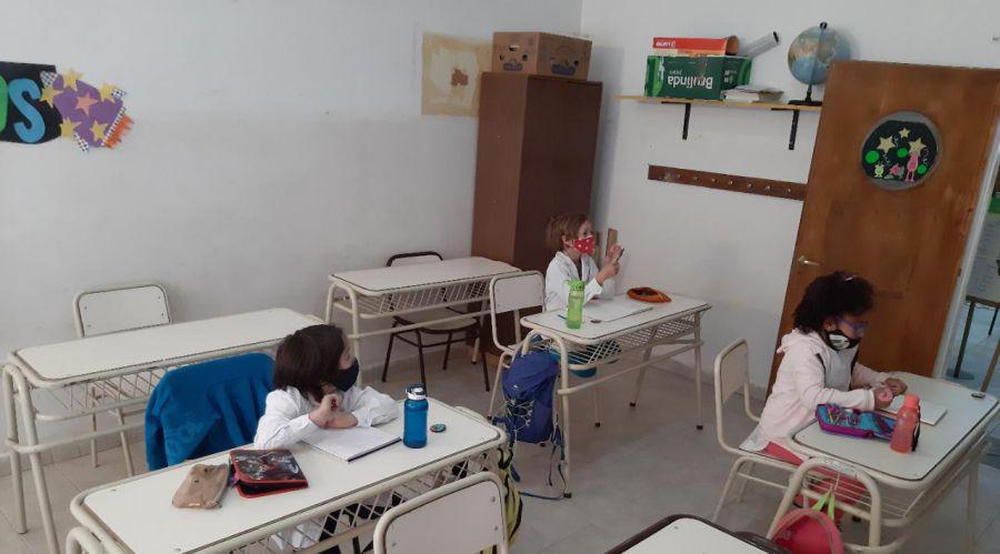 70528e7dbcd108a41f44921df6e53d1b_XL