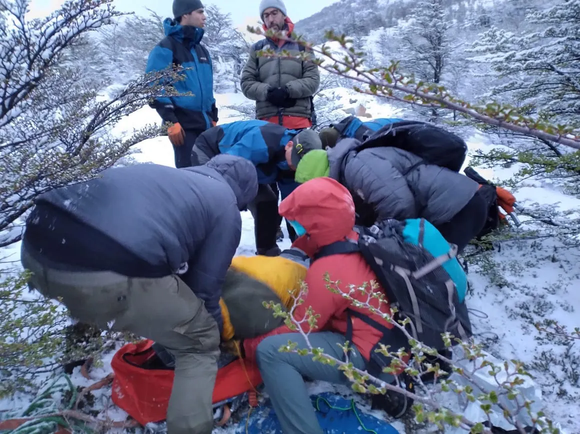 Rescate turista griego. Último tramo sendero Fitz Roy. Martes 14-11