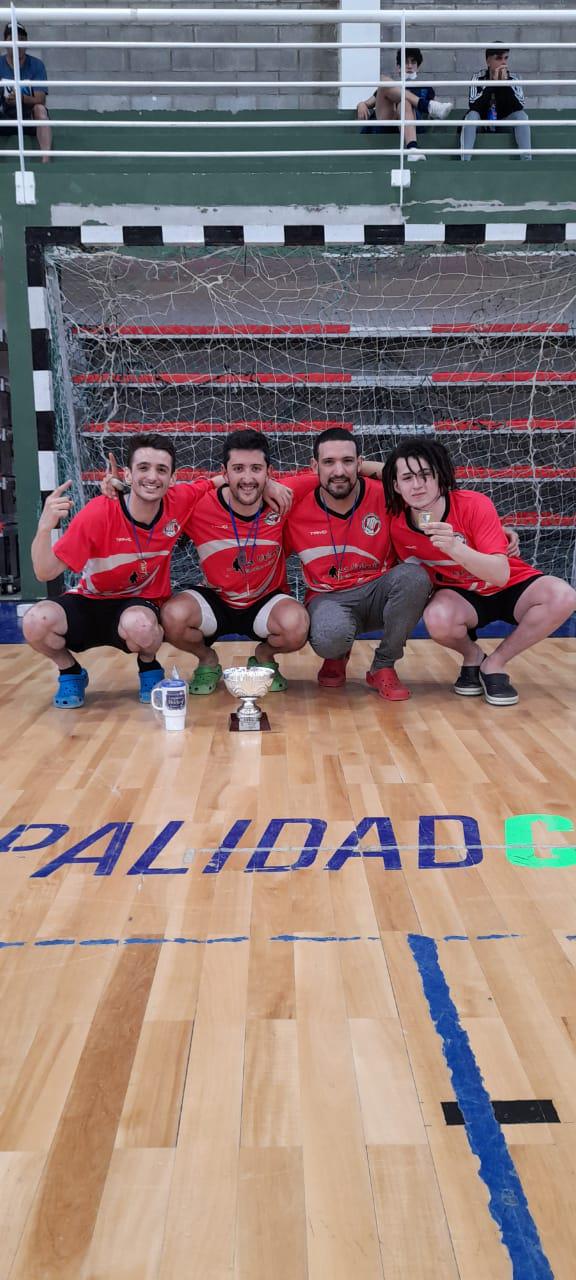 Hockey Pista Calafateños Campeón