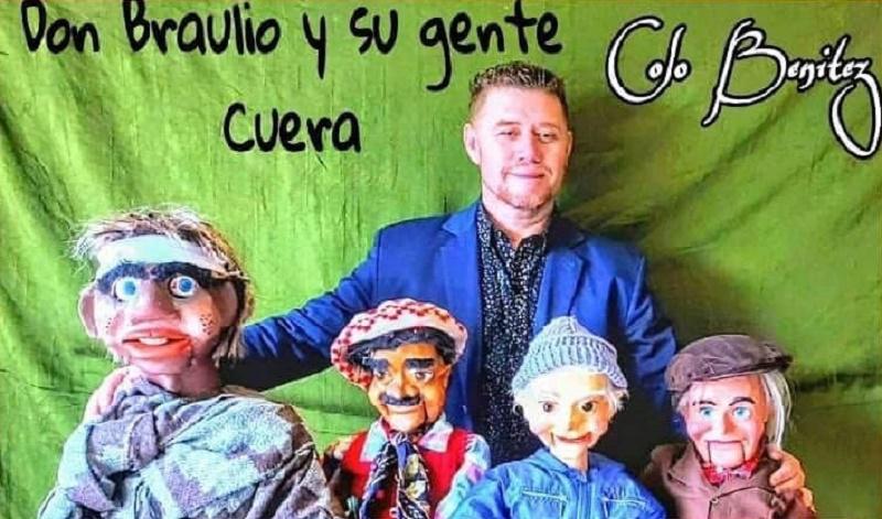 colo y sus muñecos