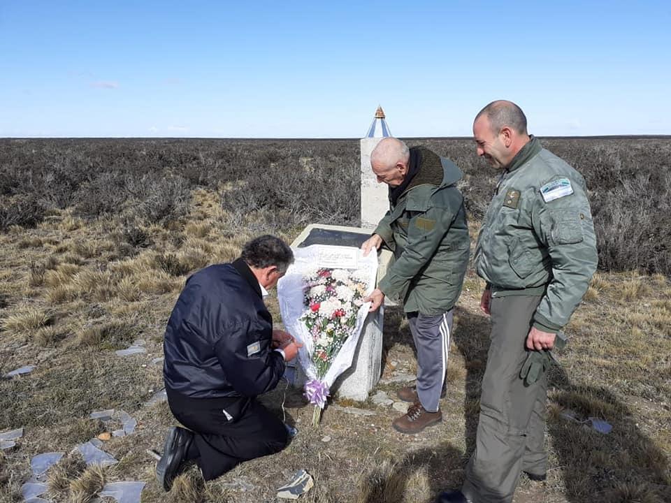 b33f02ea-d733-46cb-8269-eb322e06759e