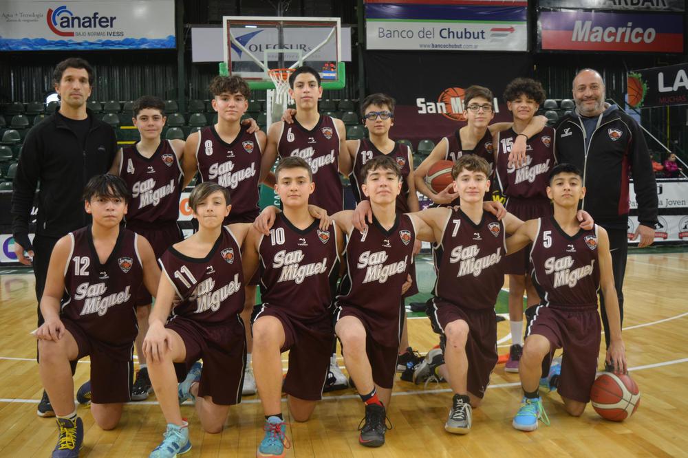 Basquet San Miguel primer juego con Gimnasia