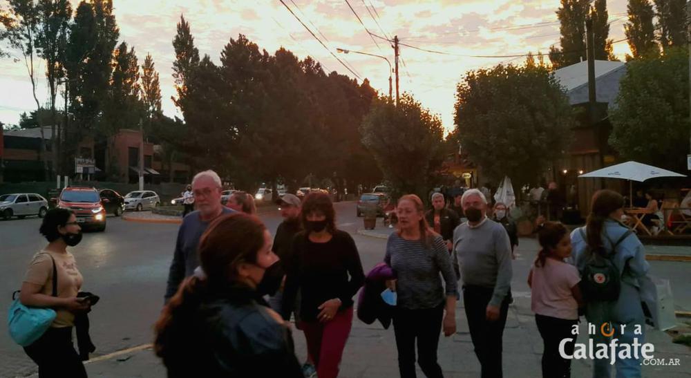 Turistas calle [AUDIO FMD]