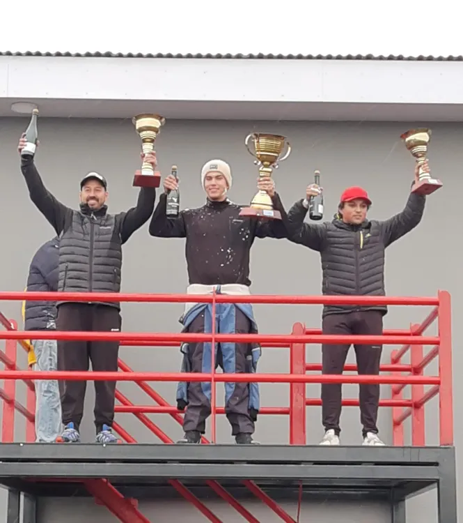 ae5b7f4f-9d5a-4ad3-bc01-acc009ac05d5