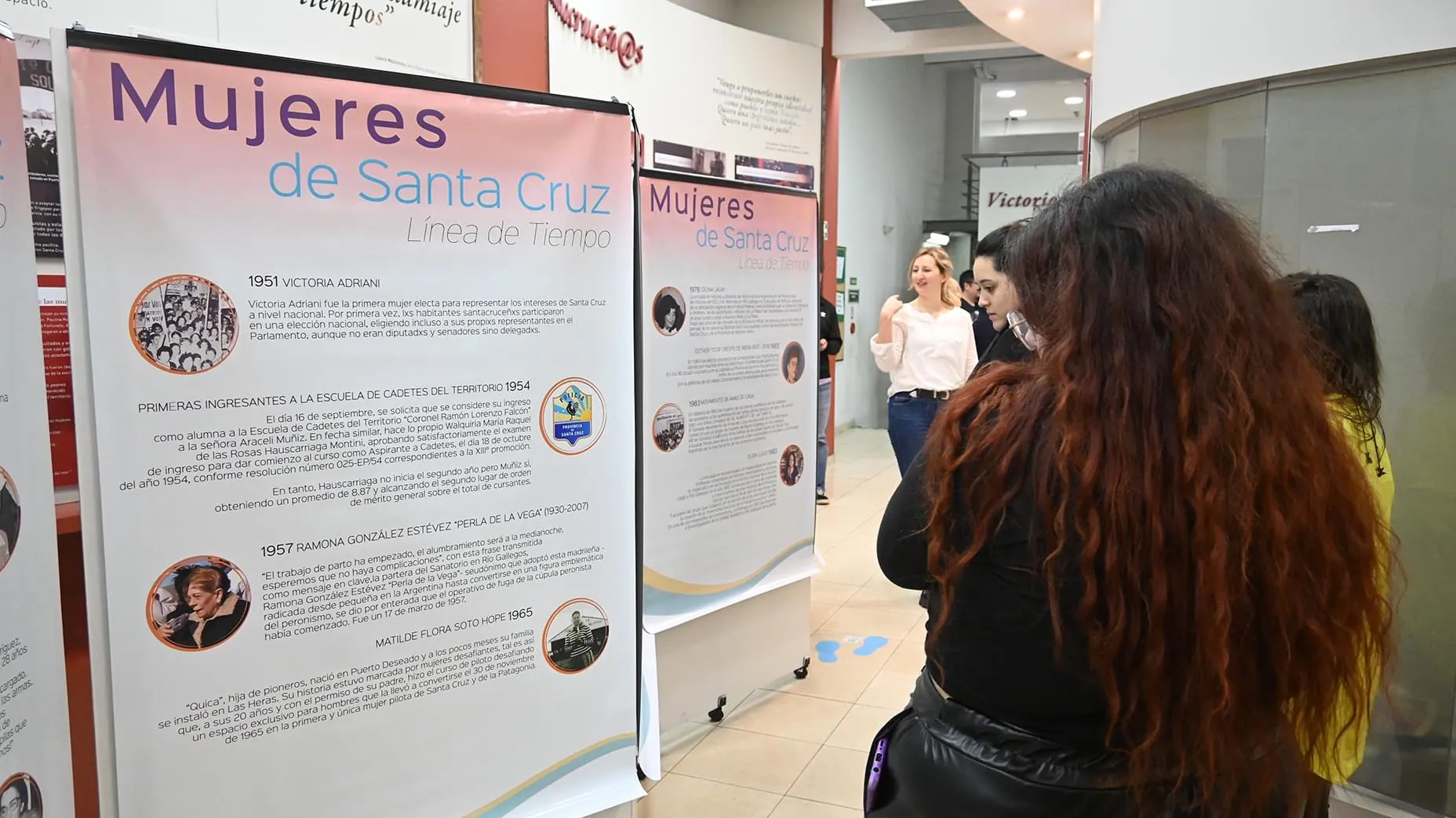 Casa de Santa Cruz inauguró la muestra “Mujeres de Santa Cruz: Una ...