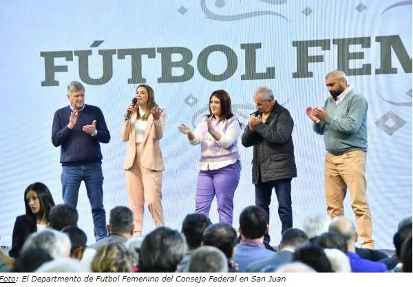 Futbol femenino.jpg.crdownload 