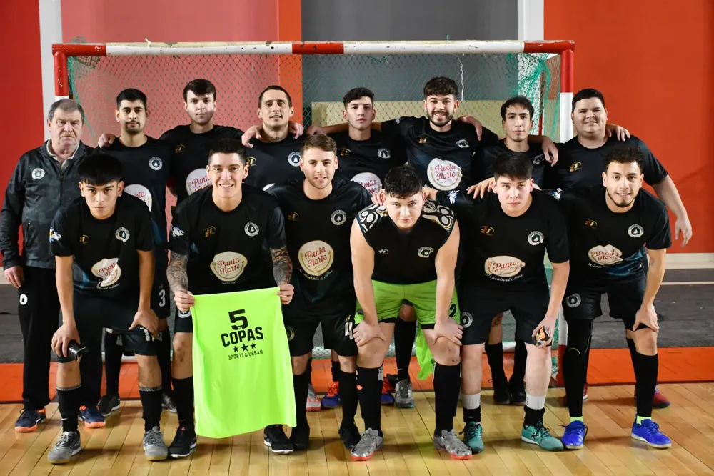 FUTSAL. Los Novatos Campeones de la Categoría “B” 06
