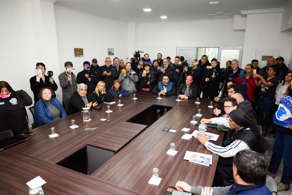 mesa dialogo Emergencia economica