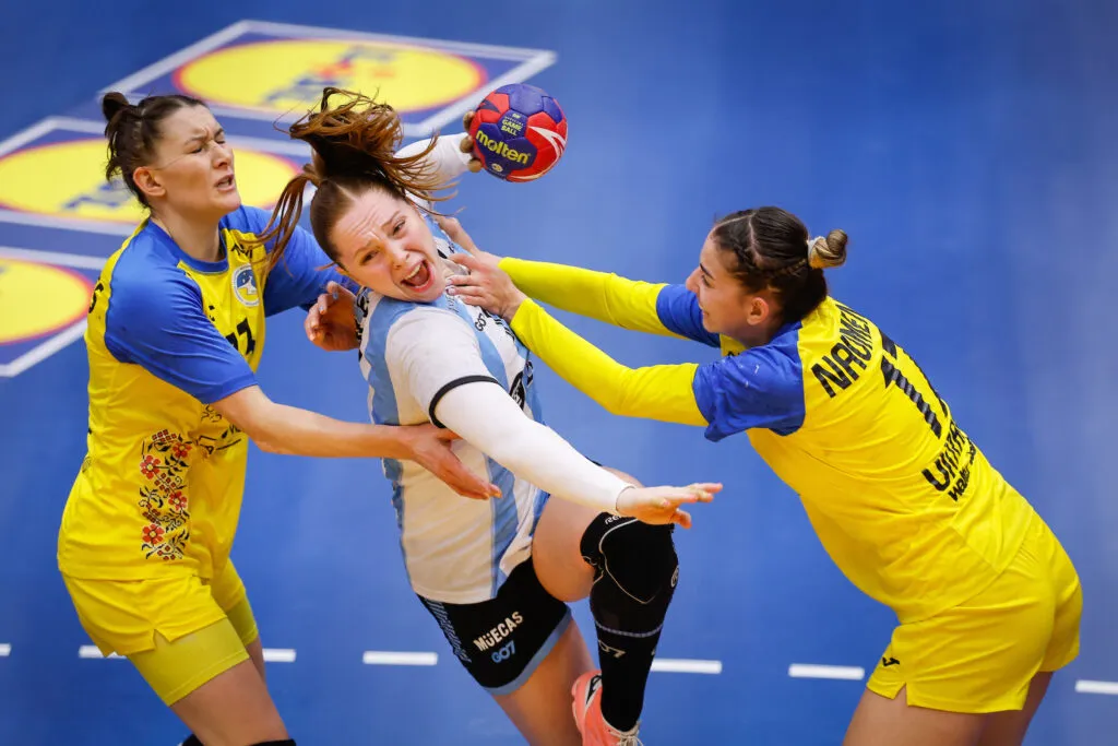 Argentina-vs-Ukraine_MAL8187_AM-1024x683