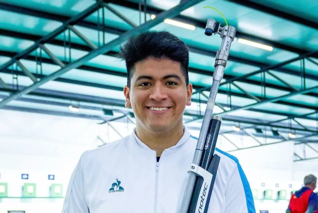 Julian Gonzalez Tiro