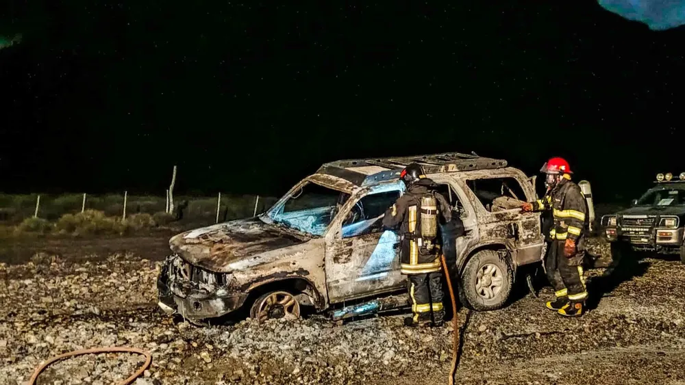 camioneta incendiada Chalten