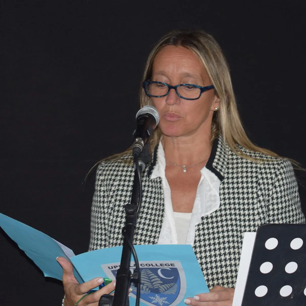 caro Knauerhas
