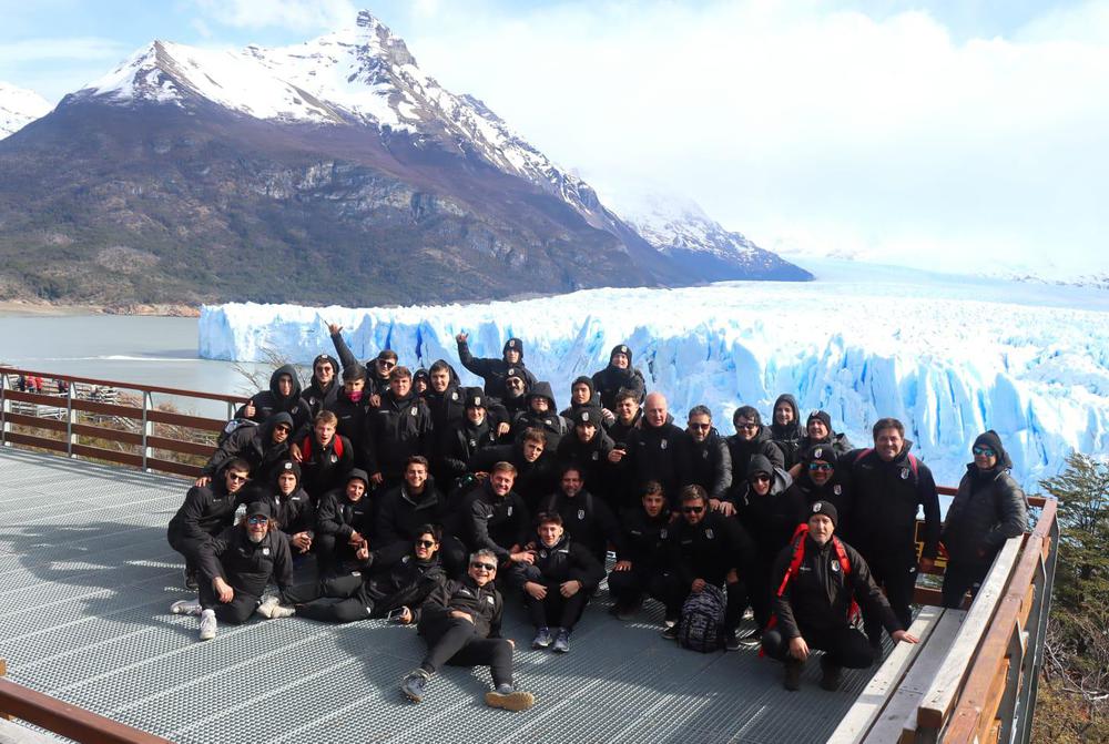Estudiantes de Parana en el Glaciar Perito Moreno