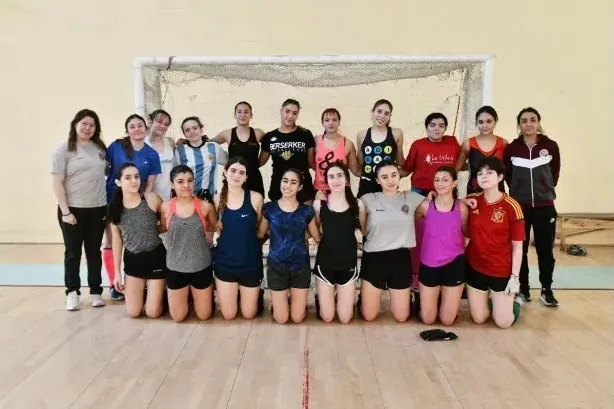 Sub 16 y sub 19 femenina Seleccion Hockey Pista