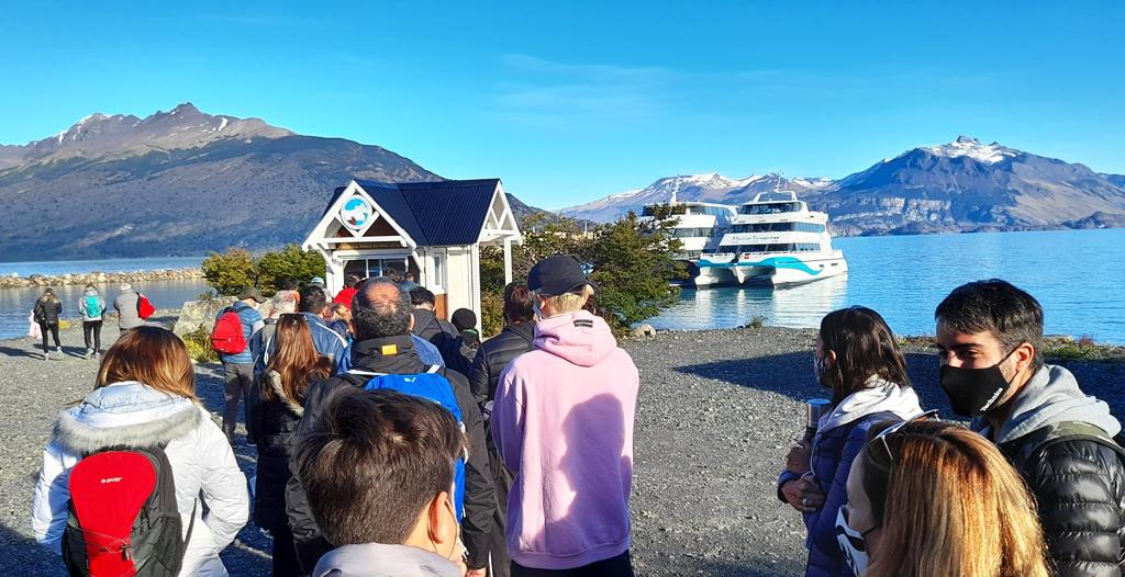 turistas Punta Bandera