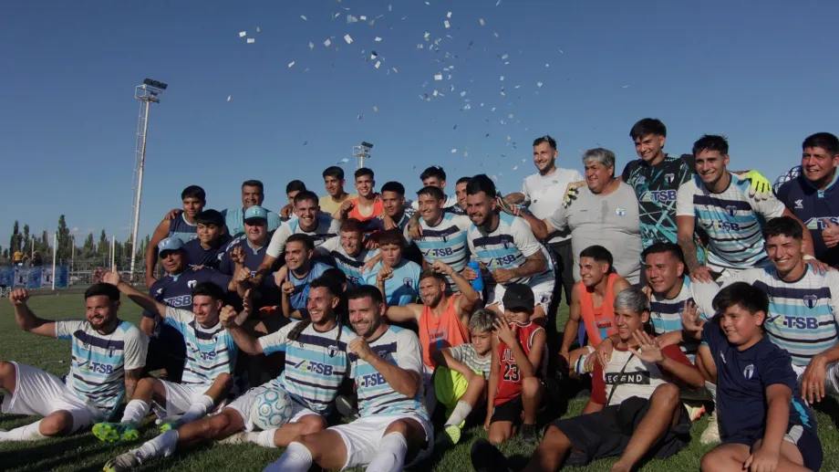 Cipo-La-amistad-vs-Estudiantes-de-BRC-Oscar-Livera-20-e1736724430901