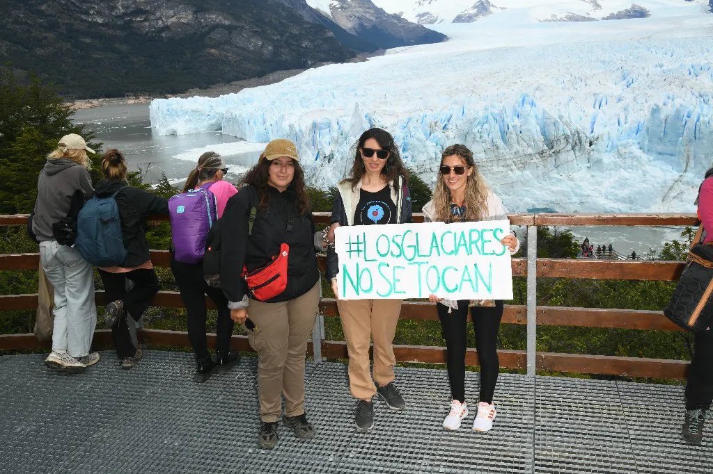 Abrazo al Glaciar2~1