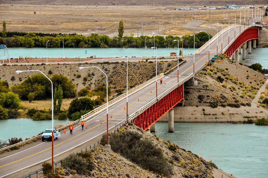 HOY. Circulaci n restringida en los puentes sobre el R o Santa Cruz