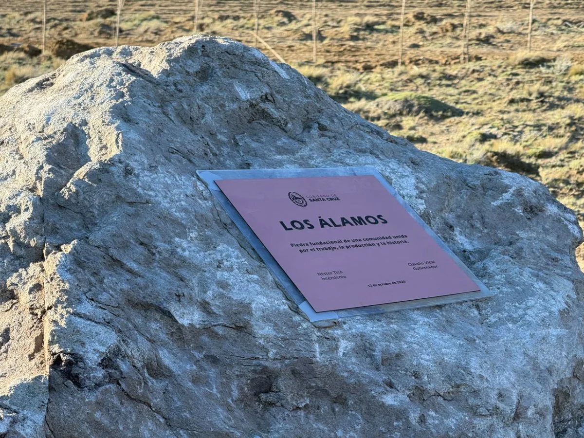 Vidal Los Alamos- Piedra Fundamental