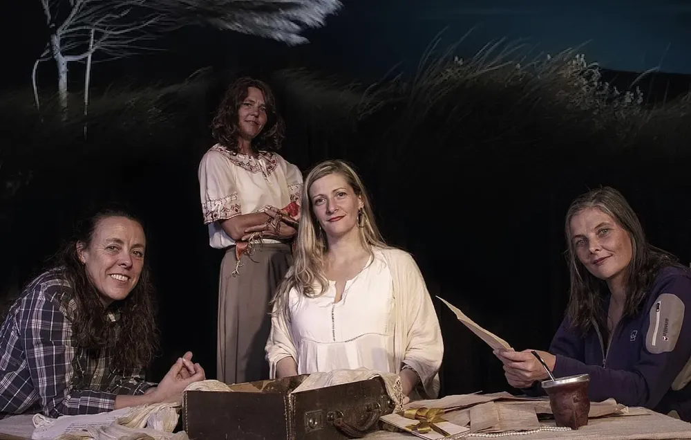 E77746E9-DCA6-42F0-8C86-25B72CA48878