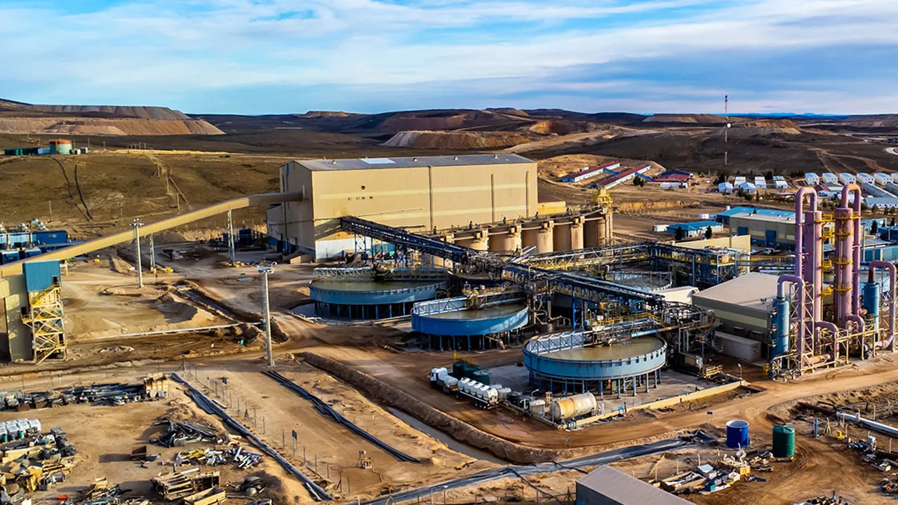 Cerro-Vanguardia-mineria-Santa-Cruz-1