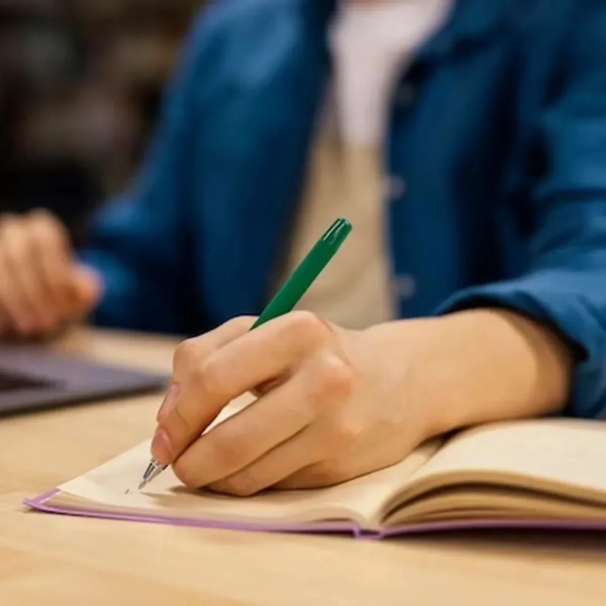 Becas Municipales Chalten