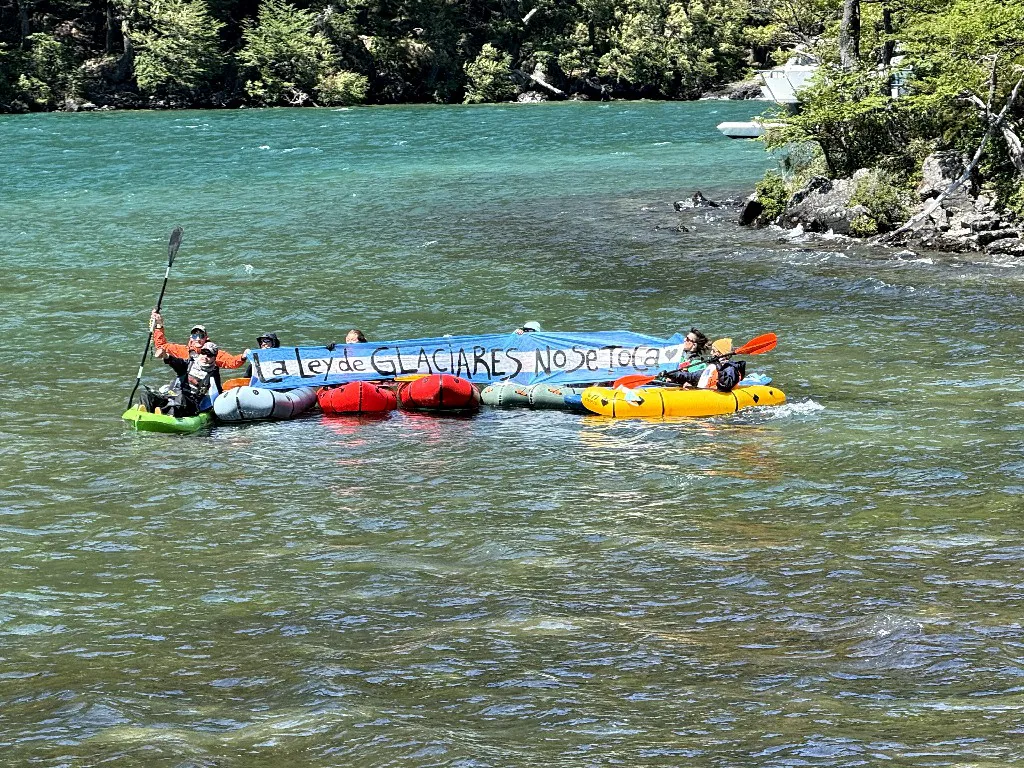 Habitar el agua Bandera