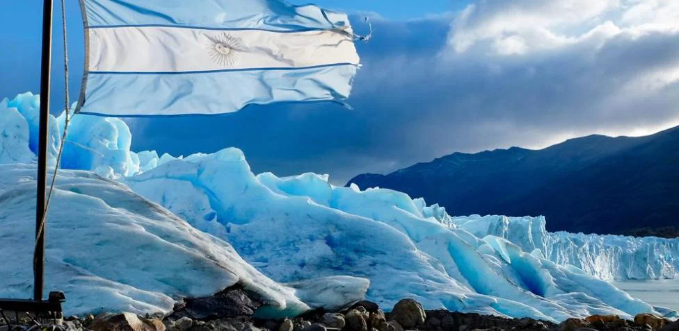 Glaciar Perito Moreno y Bandera