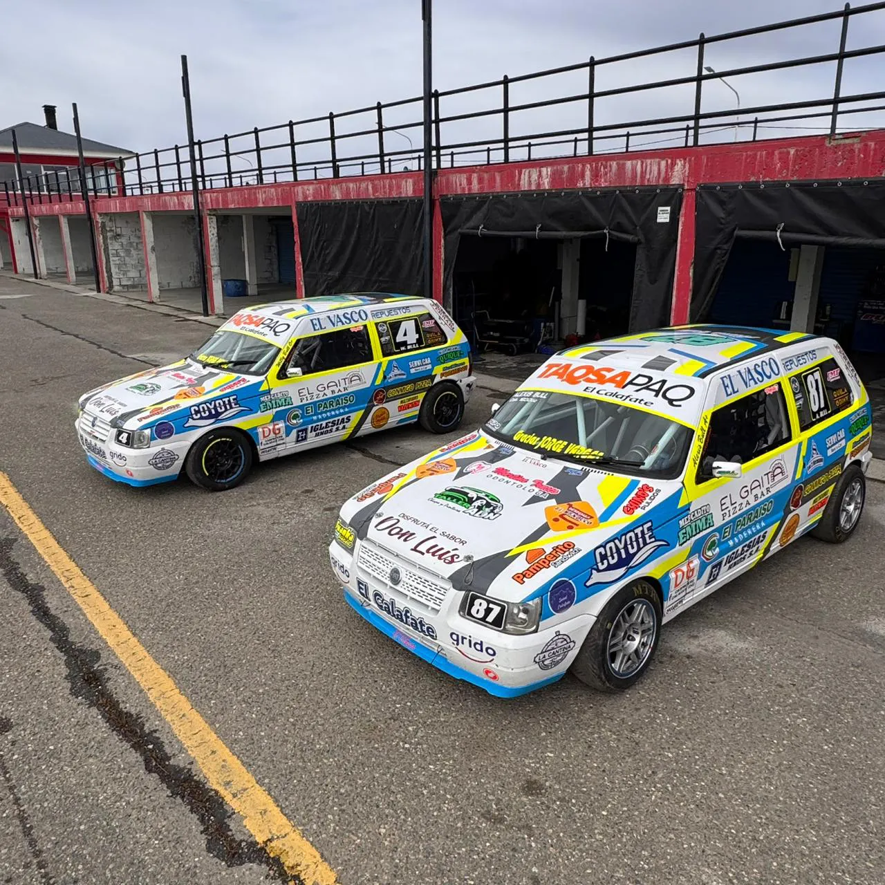 Willy y Alexis Bull autos Noviembre 2024