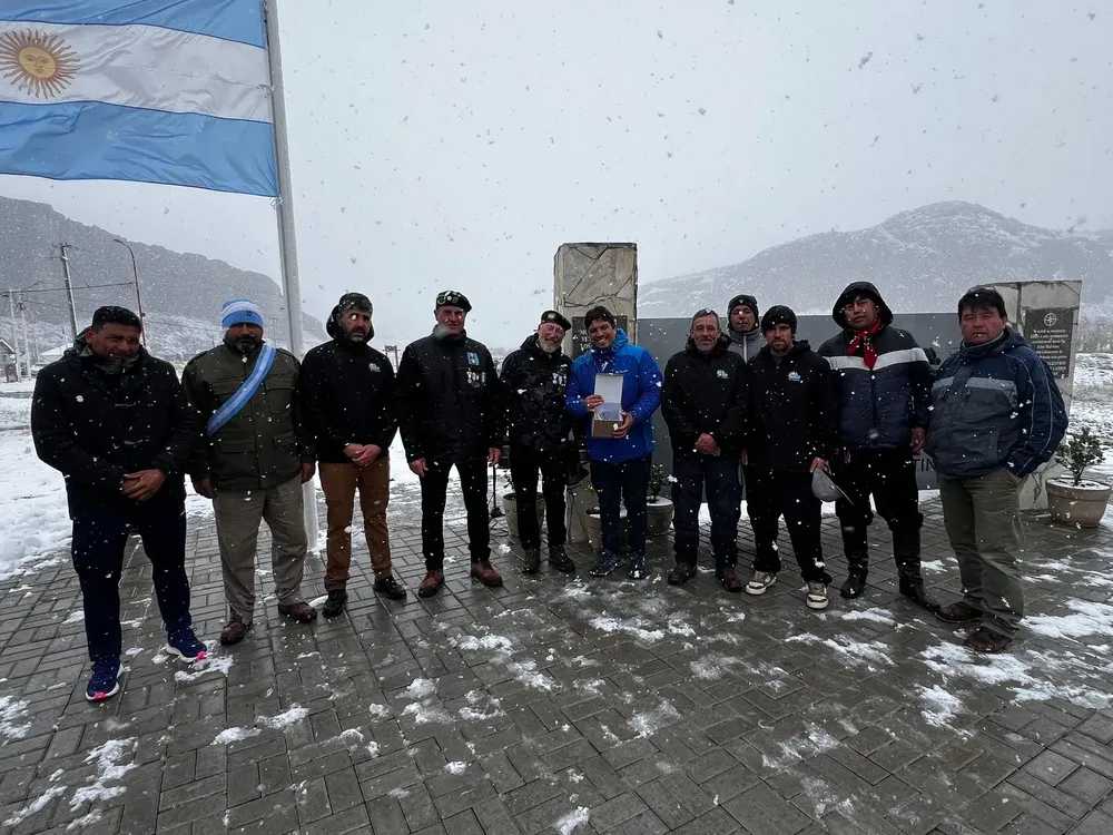 Monumento Malvinas Chalten 06