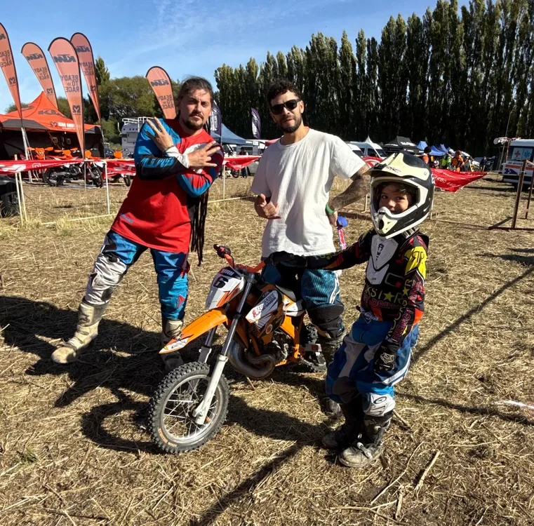 e0441c07-a756-49ce-b97d-908bb6efe2b5