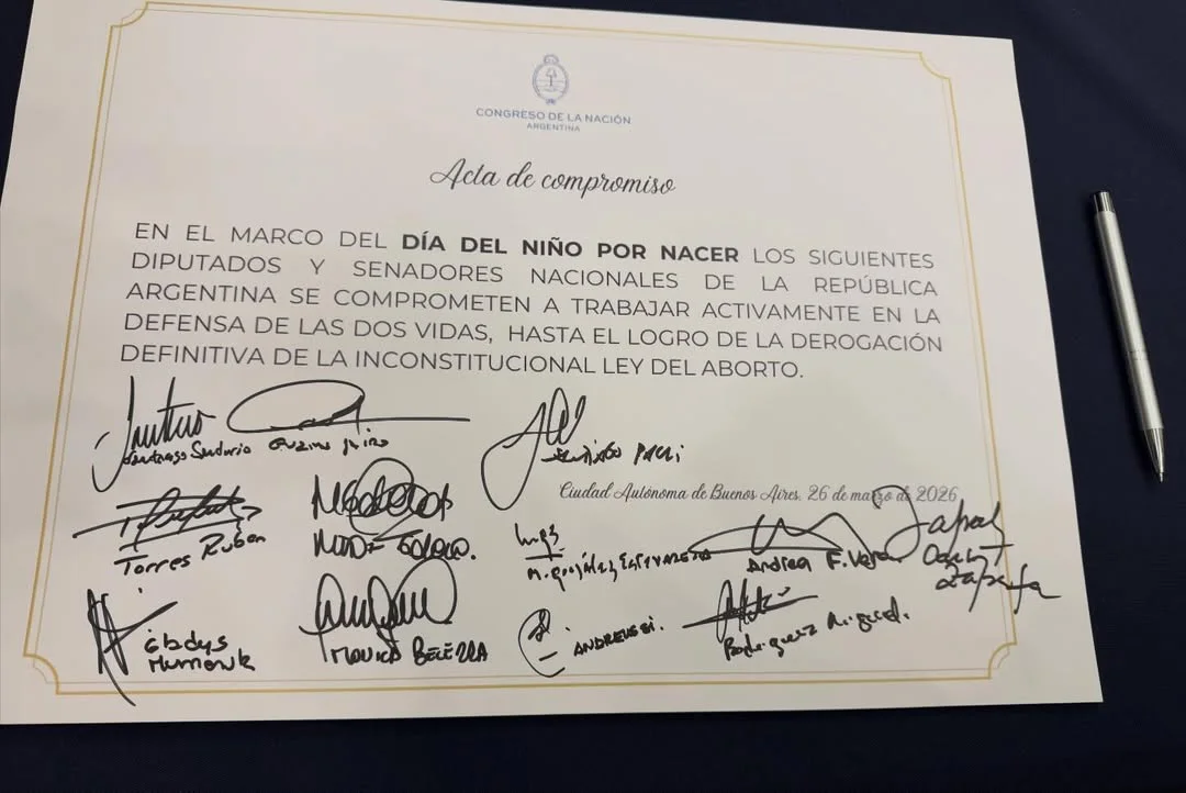 Porque la vida es lo más valioso que Dios dio y sin ella no existe absolutamente nada. Estamos c (2)