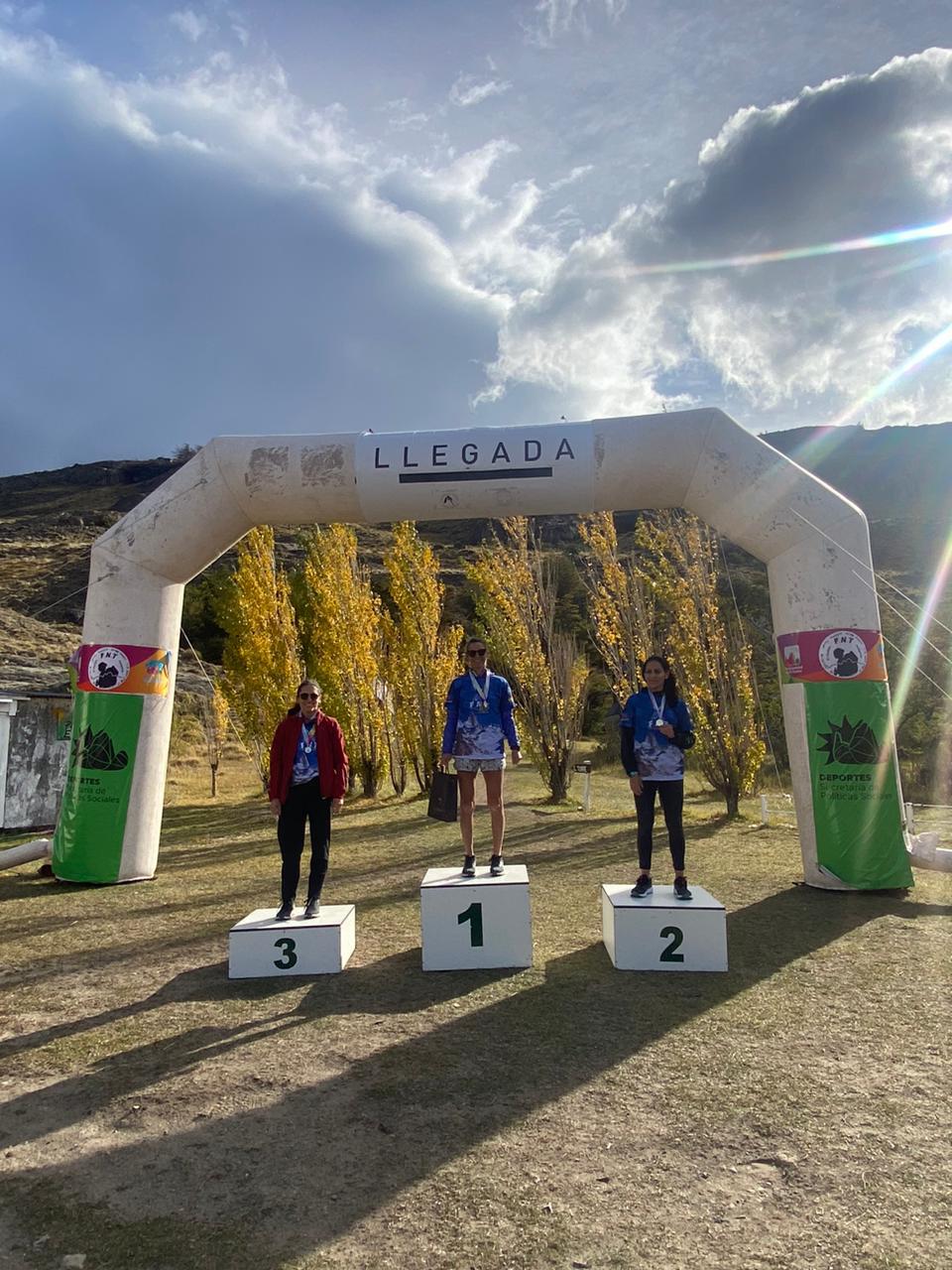 Desafio de los Campamentos 2023 podio femenino