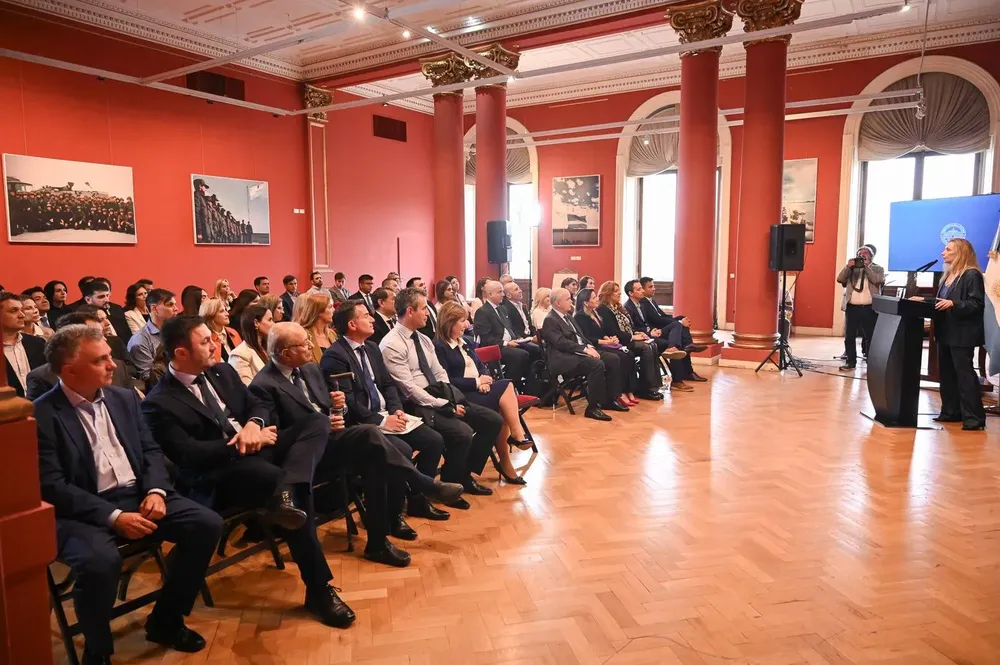 Guzman Reunion Karina Milei