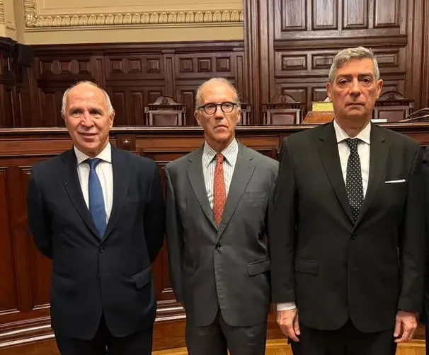 Captura de pantalla 2025-12-13 184140