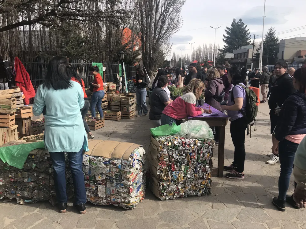 A0C6B04D-CE53-45B4-B585-A765FC2BF783