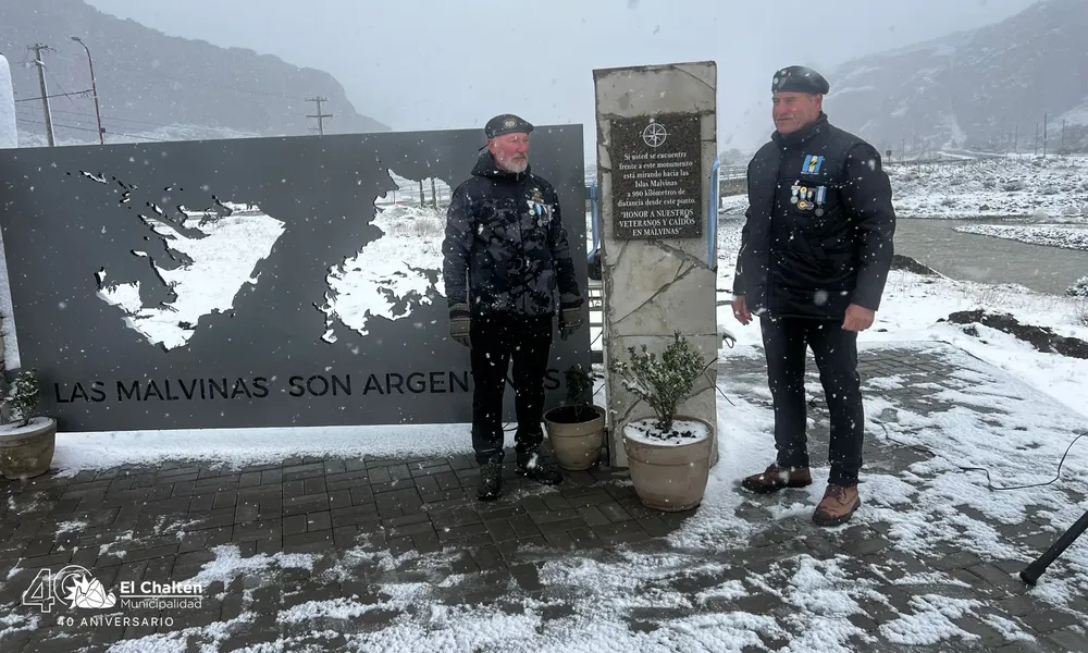 Monumento Malvinas Chalten 01