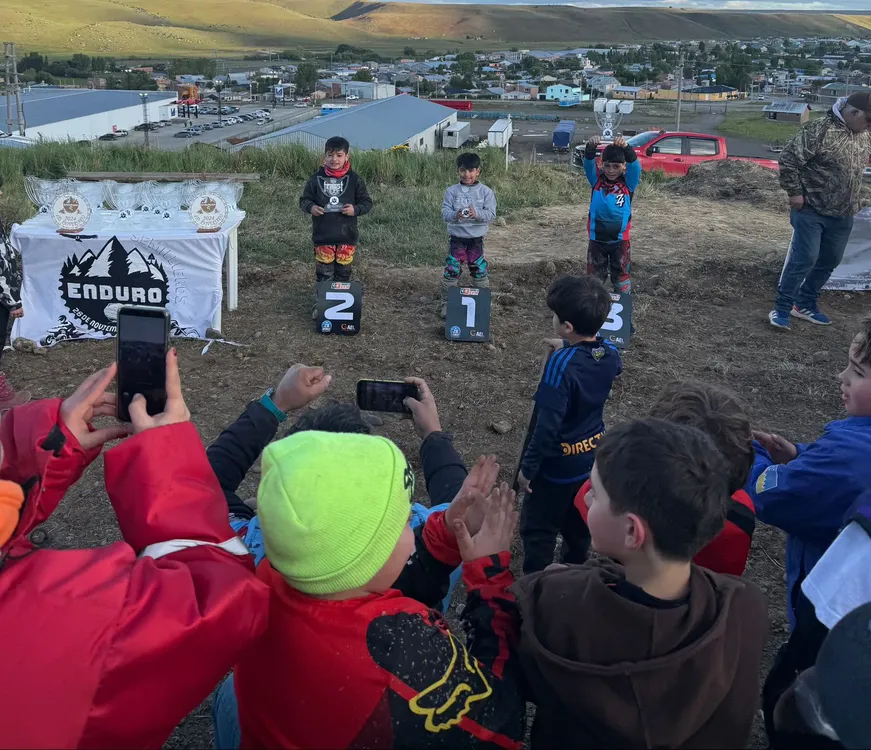 Imagen de WhatsApp 2024-12-11 a las 00.02.07_ba45fb8f