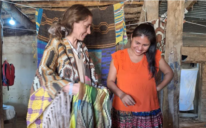 Screenshot 2025-03-15 at 14-19-18 UNCU_Catálogos_COLECTIVO - UNCU_Catálogos_COLECTIVO.pdf