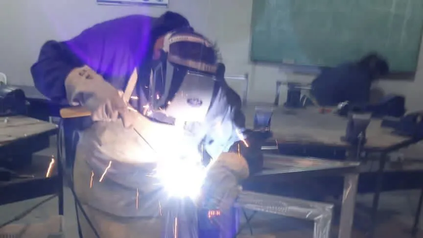 2165DC47-A054-4120-9506-58965915F3CE