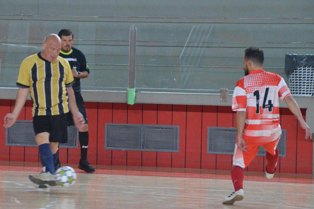 7cc5feef-3713-4ece-82d9-936dcbb3585f