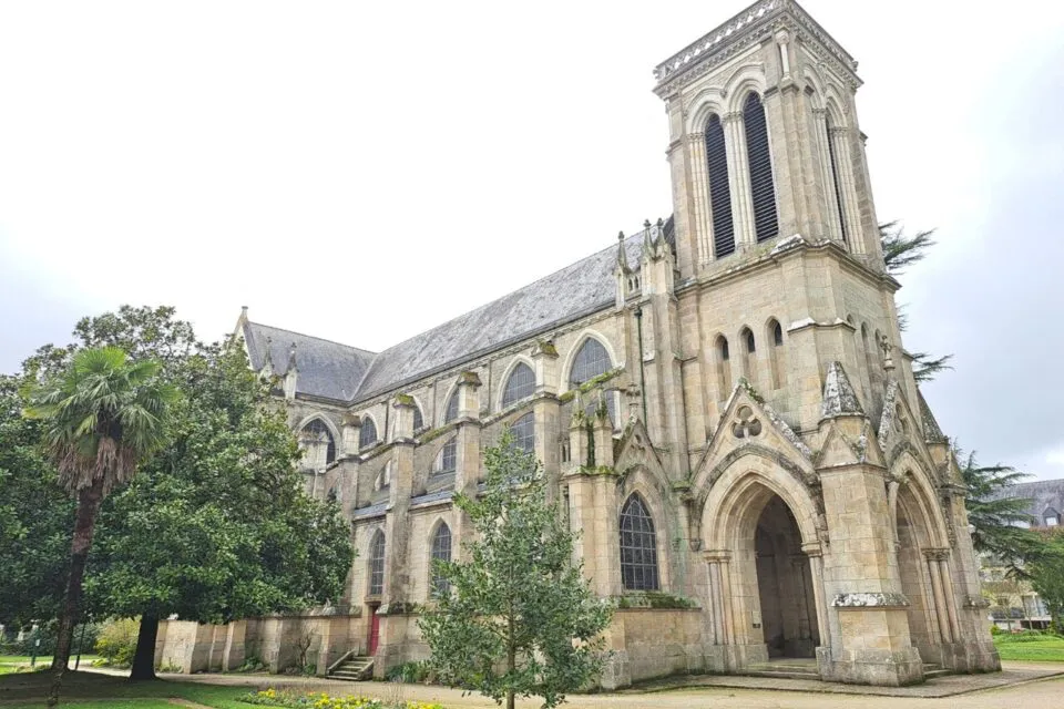 e445afbbe3166b845afbbe3168c45av-960x640